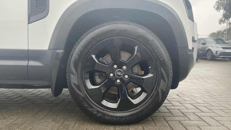 Land Rover Defender 2.0 P300 SE 110 5dr Auto Petrol Estate